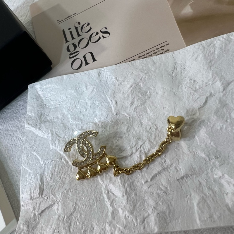 ෆ Chanel愛心耳骨夾耳釘-5