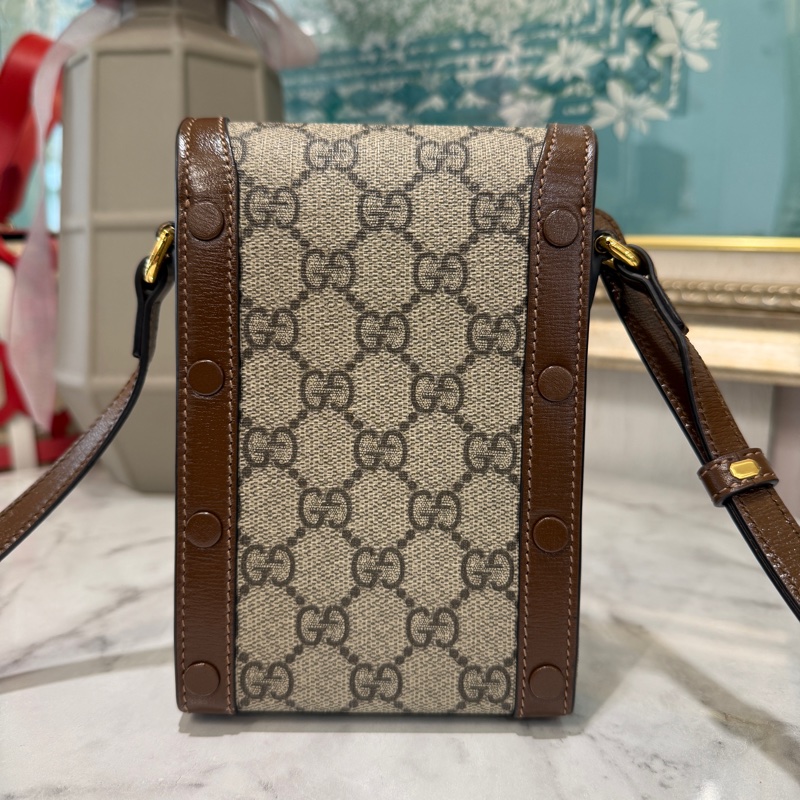 Gucci咖PVC1955金釦下蓋磁吸馬銜釦肩斜手機包-1