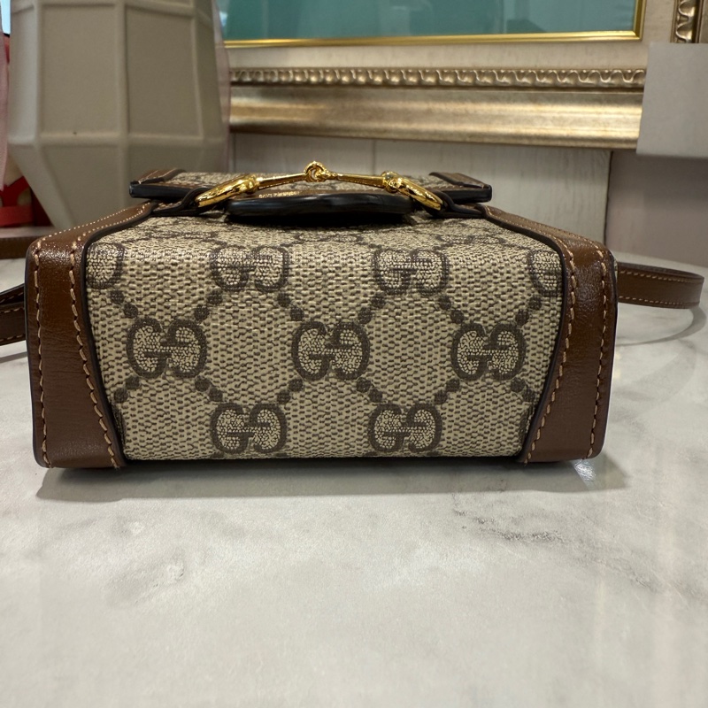 Gucci咖PVC1955金釦下蓋磁吸馬銜釦肩斜手機包-2