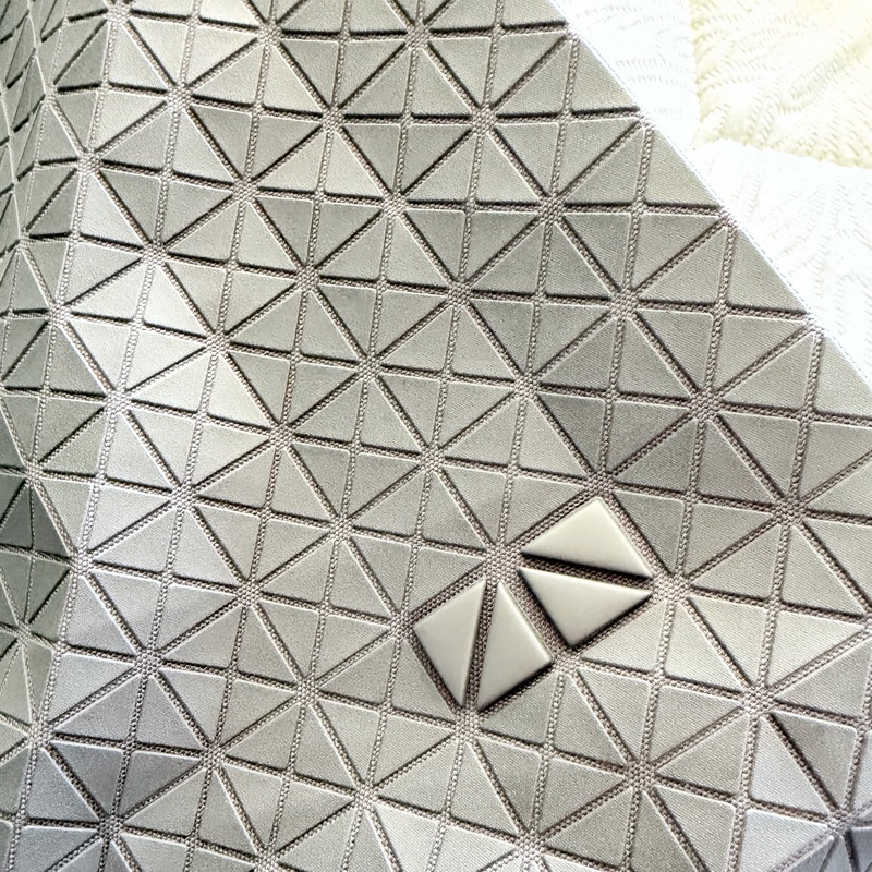 BAO BAO ISSEY MIYAKE One-Tone 灰色托特包-11