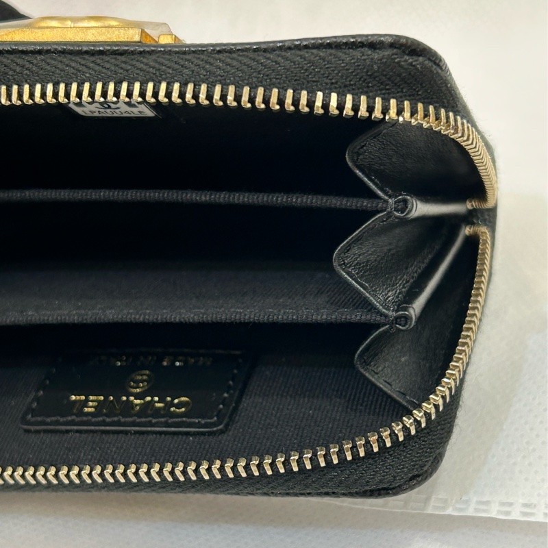 CHANEL黑荔枝霧金釦BOYㄇ字零錢包-5