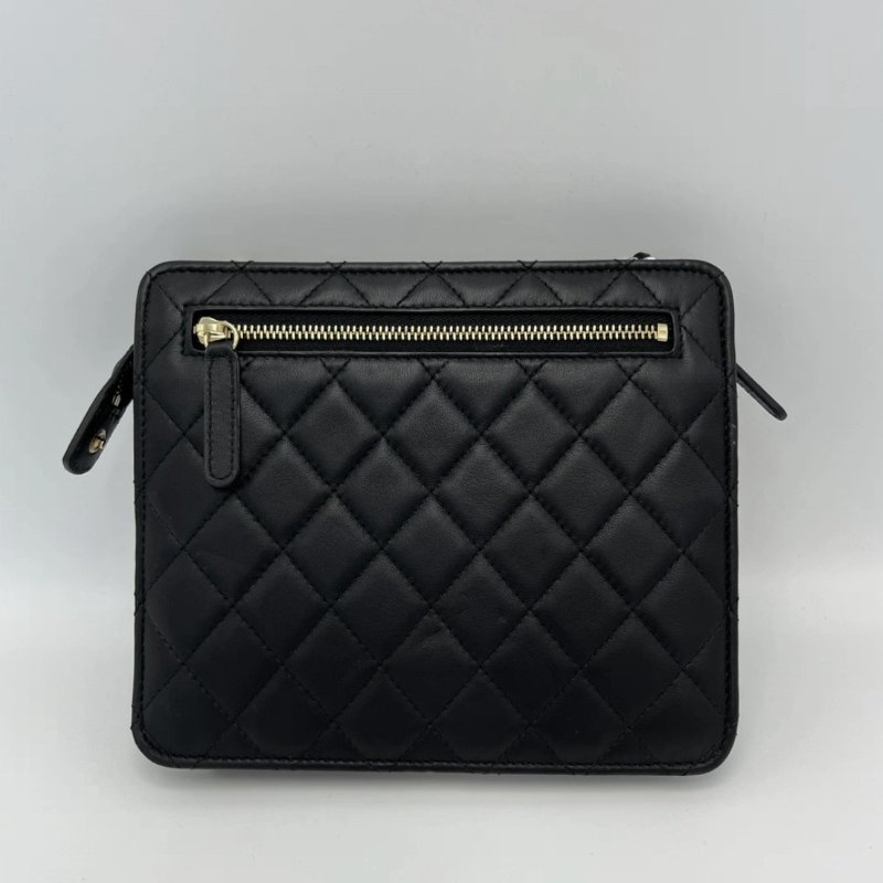 CHANEL 鴛鴦扣雙C鏈條肩背斜背包 18.5*15.5*4 98新配件保卡塵袋-5