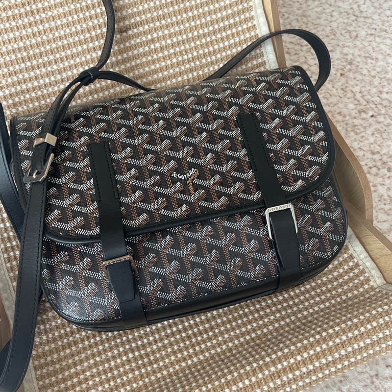 goyard 雙扣郵差包大號-1