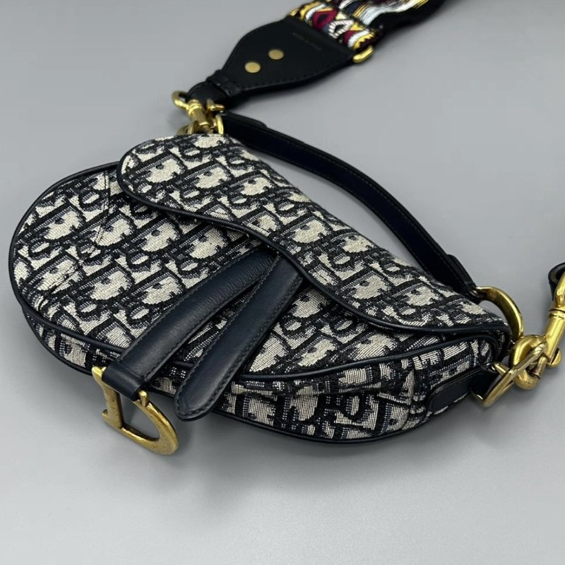 DIOR 藍色老花刺繡手提斜背肩背馬鞍包19*15*6 98新配件塵袋-2