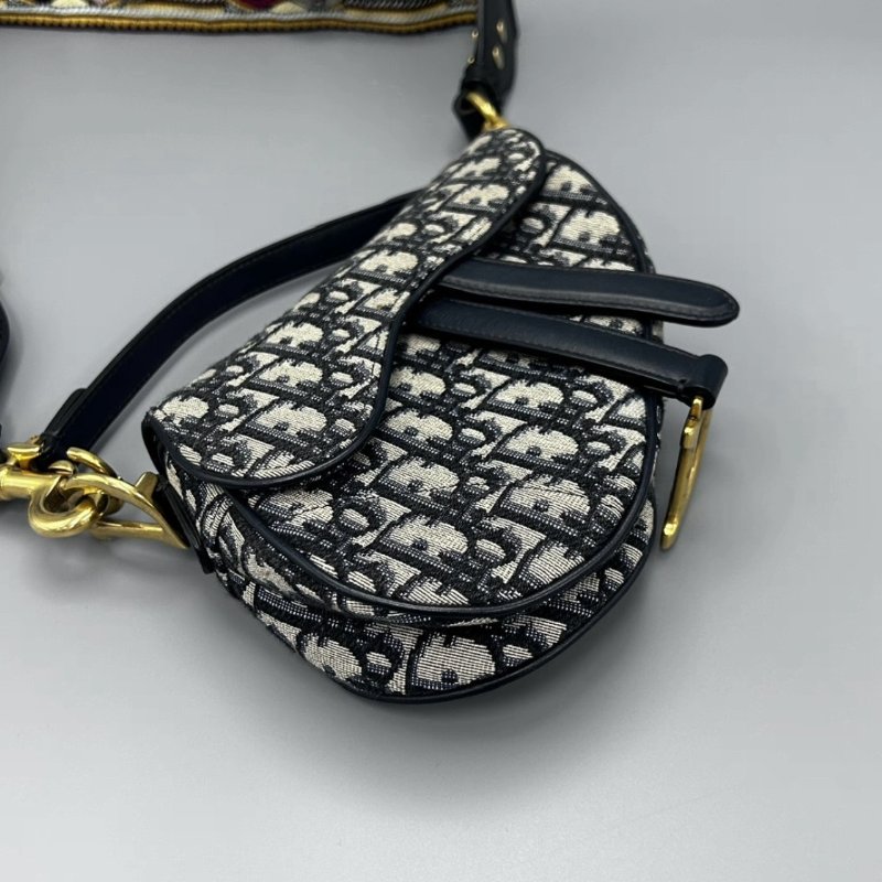 DIOR 藍色老花刺繡手提斜背肩背馬鞍包19*15*6 98新配件塵袋-3