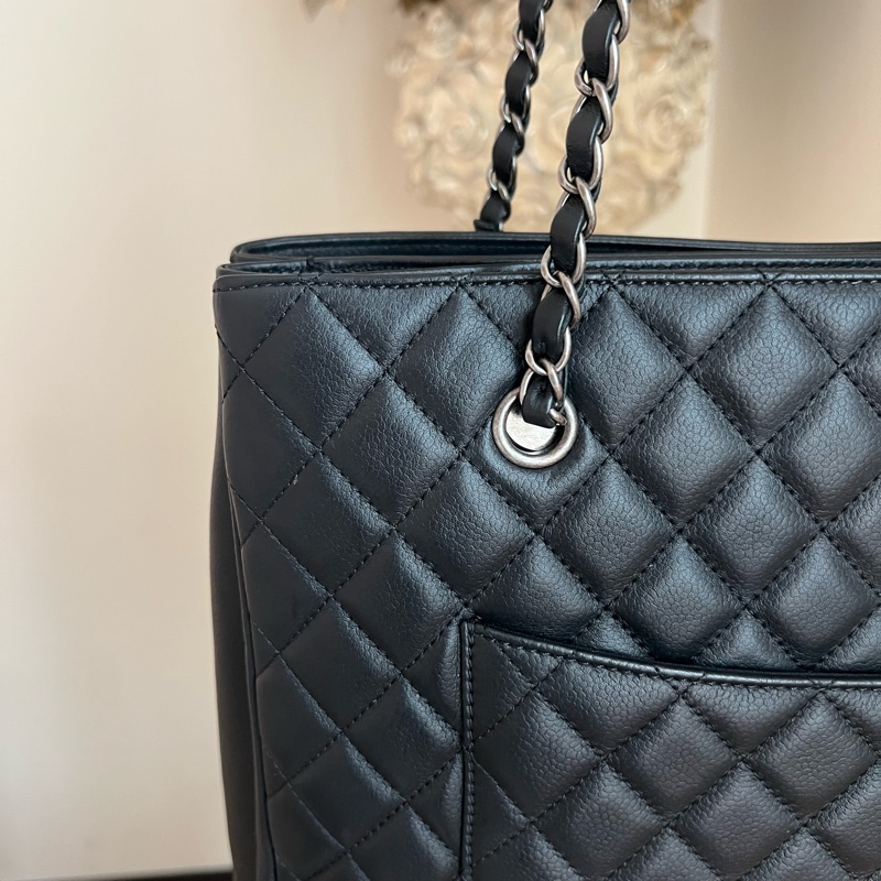 香奈兒 黑色銀鏈牛皮多隔層托特肩背包-8