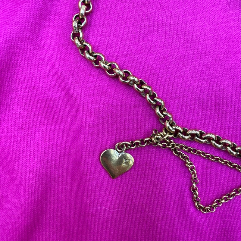 This is Louis Vuitton 女裝T恤-3