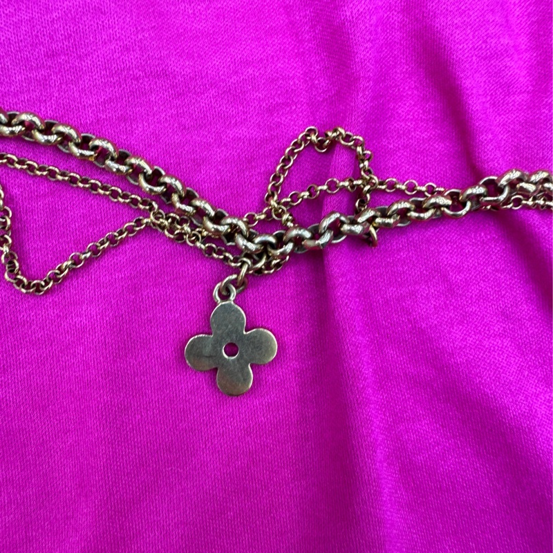 This is Louis Vuitton 女裝T恤-4