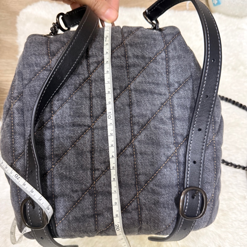 告別2025斷捨離價格🉐正櫃2萬多缺貨🏅95新✨COACH 黑牛仔 黑釦 可斜揹 三用包 三背法TABBY 絎縫後背包 斜揹 肩背 後背-24