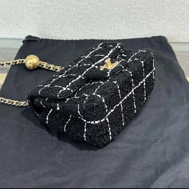 CHANEL 黑白毛呢金球方胖子肩背斜背包 17*13*7 98新配件塵袋-4