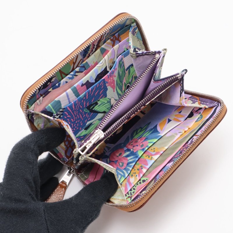 HERMES Silk'in 絲巾拉鍊短夾 - 金棕 / 自由之城 W-2