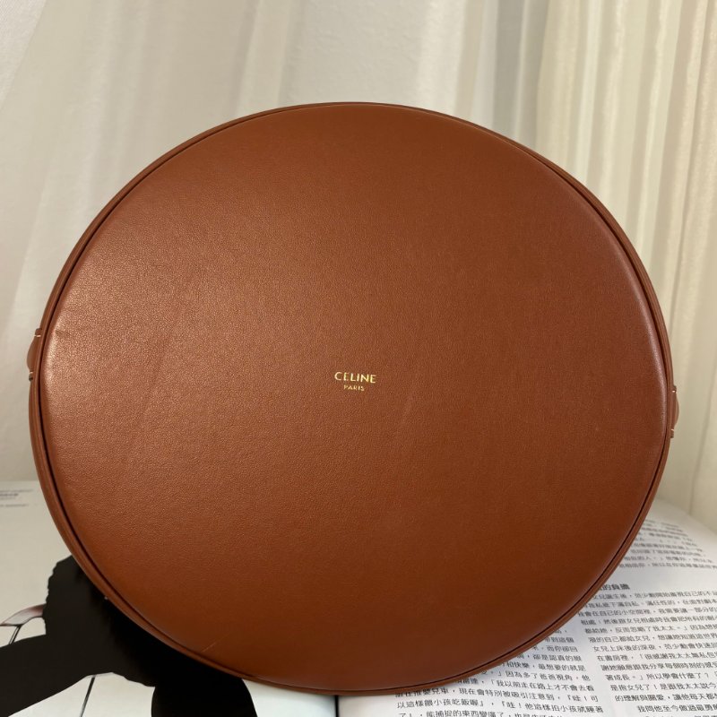 ::CELINE:: 焦糖色 Teen Bucket16 手提肩背包 斜背包-2