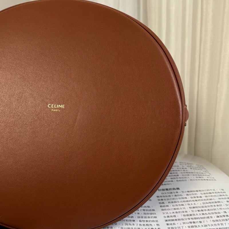 ::CELINE:: 焦糖色 Teen Bucket16 手提肩背包 斜背包-14