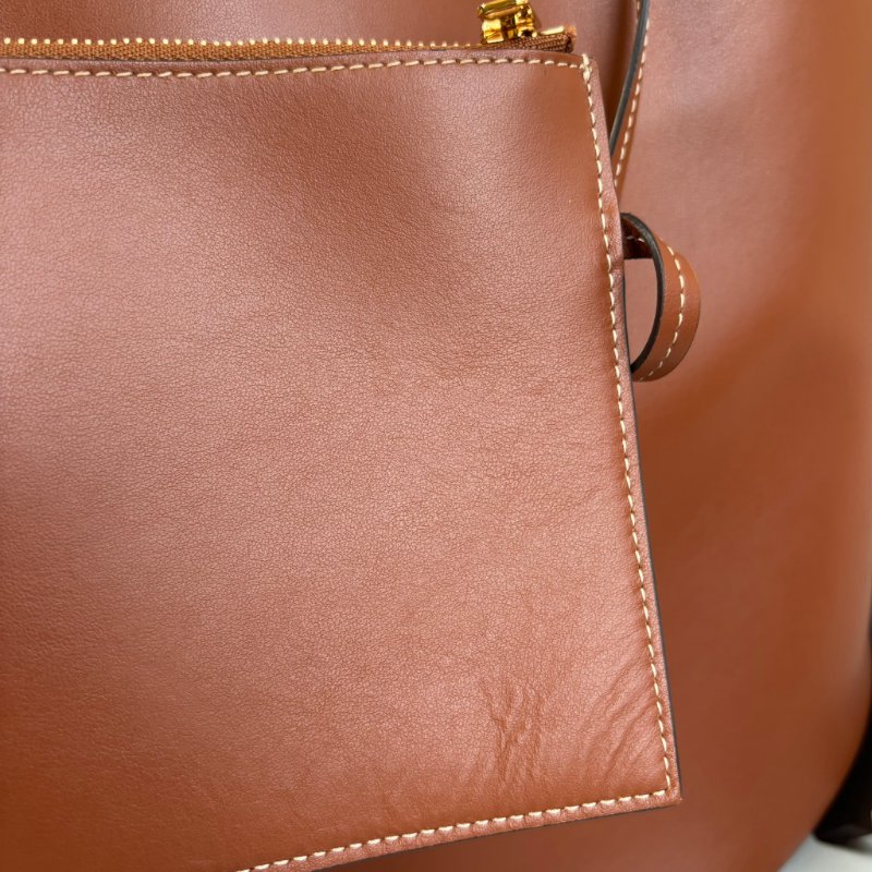 ::CELINE:: 焦糖色 Teen Bucket16 手提肩背包 斜背包-28