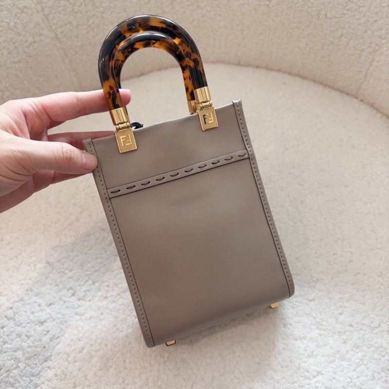 Fendi 大象灰琴譜托特迷你，玳瑁手柄金扣 99新 配件塵袋-8