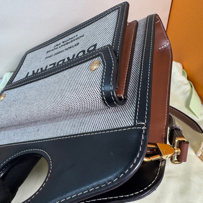 #Burberry #學院包 #斜背包 #經典英格蘭風🥰-27