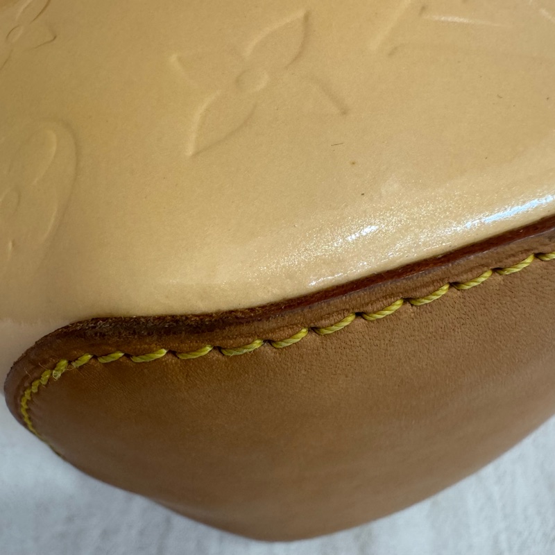 Louis Vuitton 黃色漆皮壓紋肩背包-10