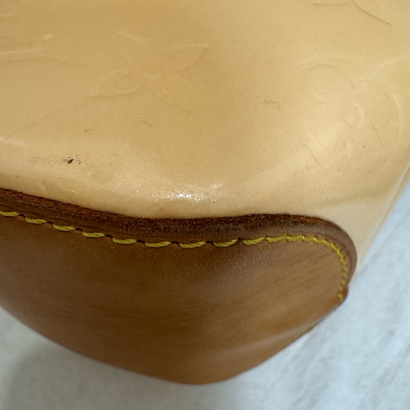 Louis Vuitton 黃色漆皮壓紋肩背包-11