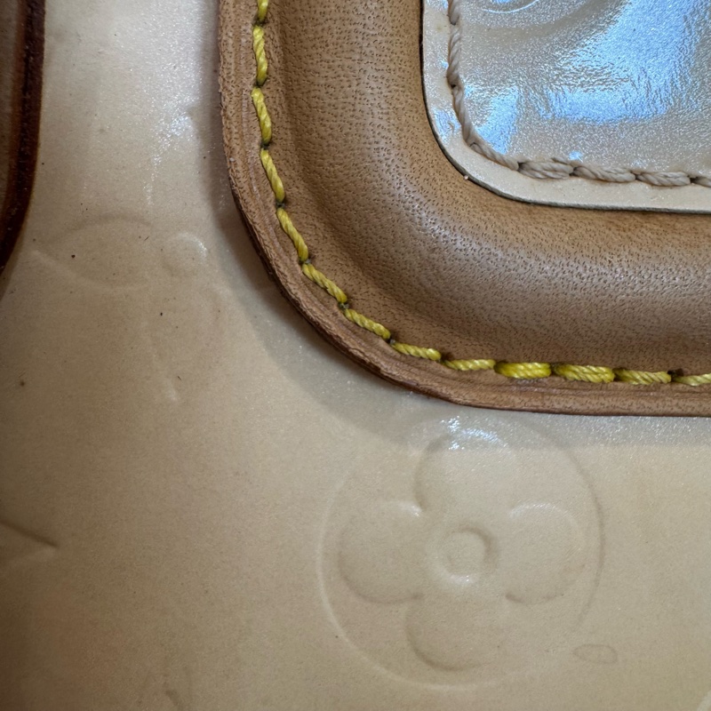 Louis Vuitton 黃色漆皮壓紋肩背包-13