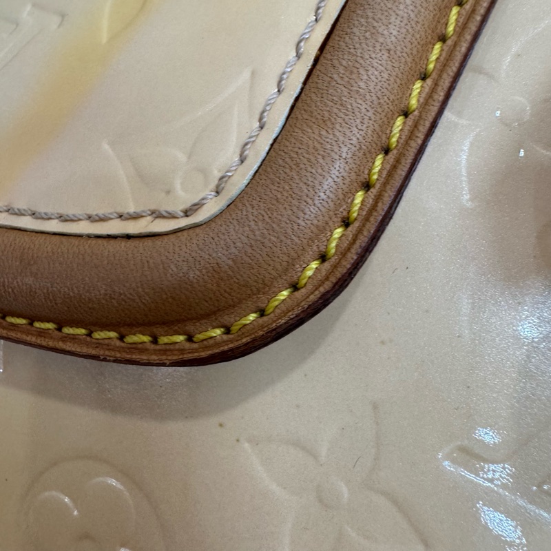 Louis Vuitton 黃色漆皮壓紋肩背包-15