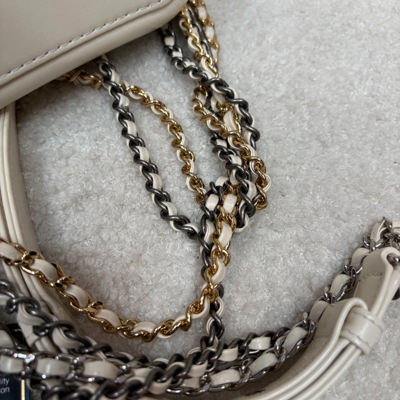 ✨Chanel 白色牛皮毛呢經典流浪包小號 98新 配件塵袋-7