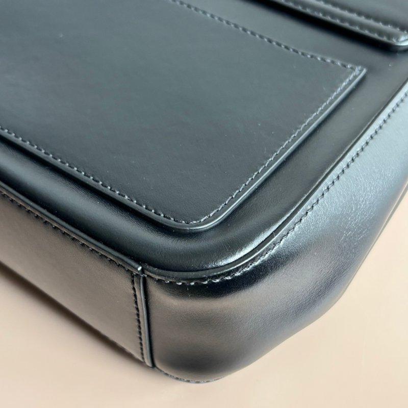 ::Chloe:: CHLOÉ C BAG 金屬C釦 黑色華面牛皮手提斜背包 側背包-8