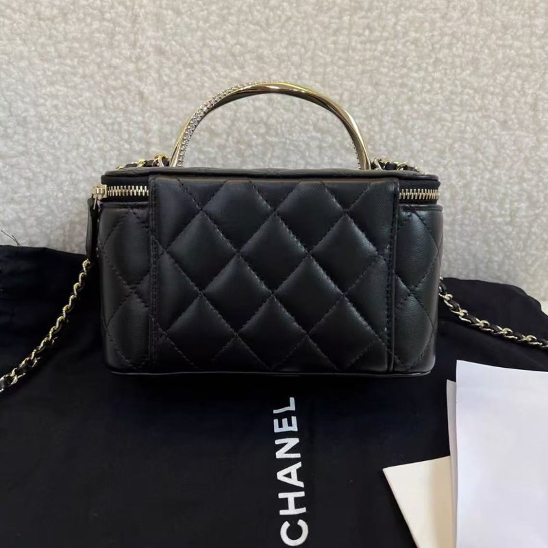 ✨Chanel 水鑽手柄化妝盒包 全新 配件塵袋-5
