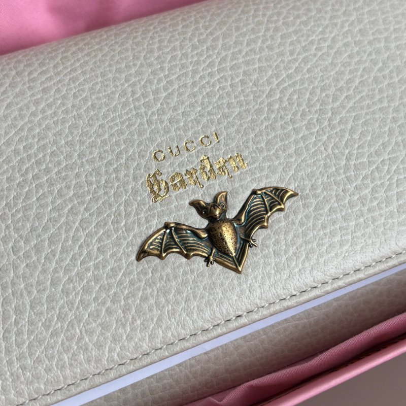 限量款::GUCCI:: 白色皮革 金屬蝙蝠裝飾牛皮拉鍊長夾 發財長夾-2