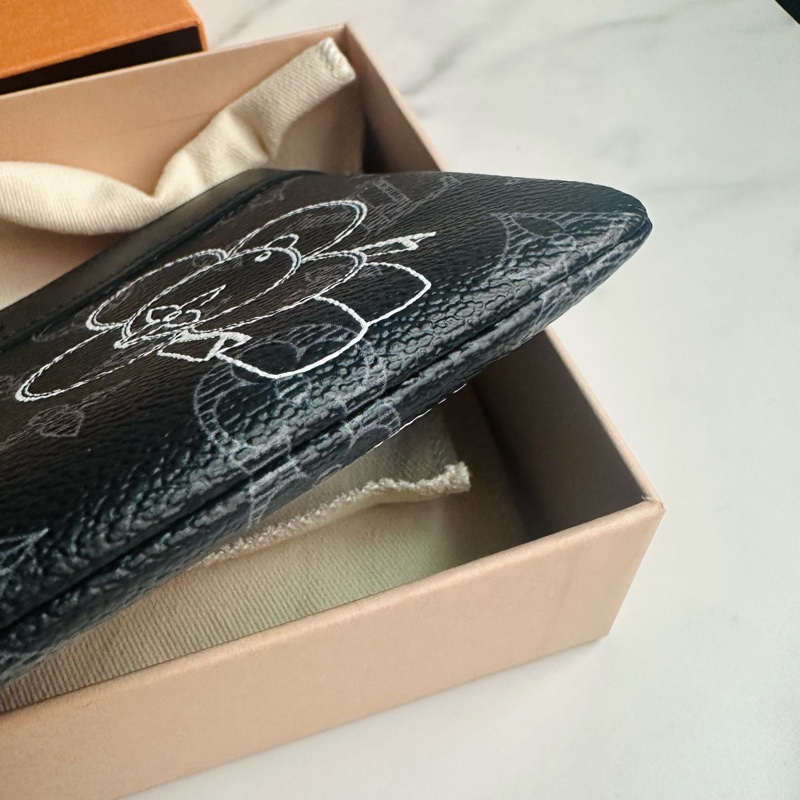 LV M62897 限量Vivienne 黑色so black老花長夾/手拿包兩用-14