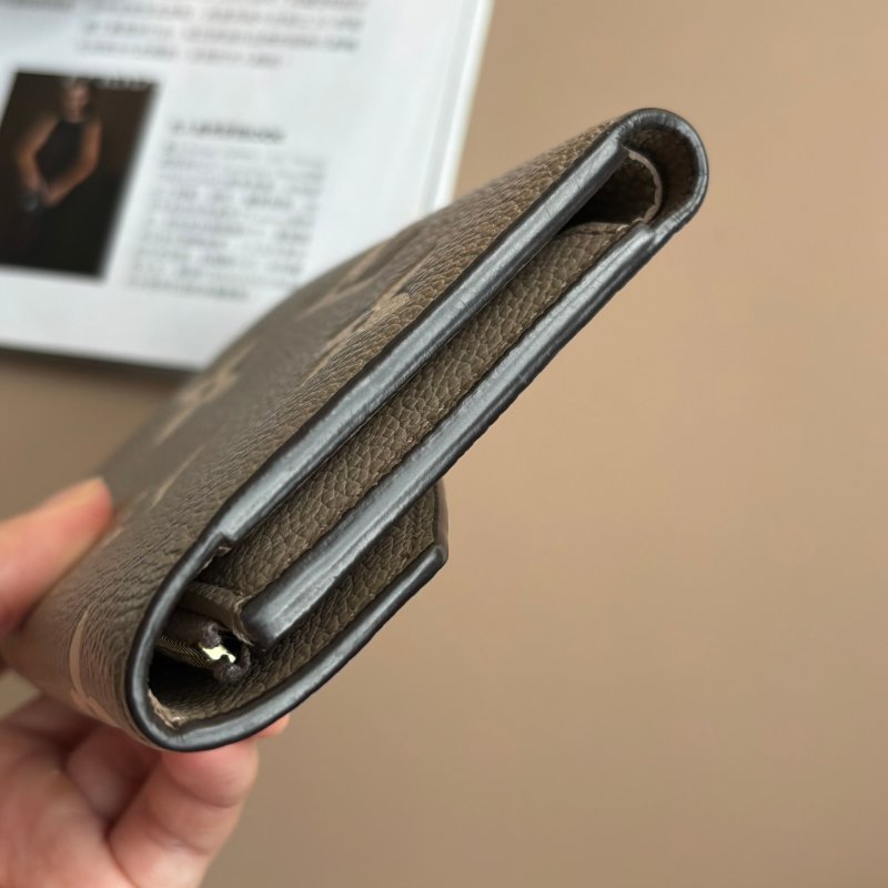 ::LOUIS VUITTON:: LV M81861 Victorine Wallet 斑鳩灰 信封式三摺短夾 小短夾-13