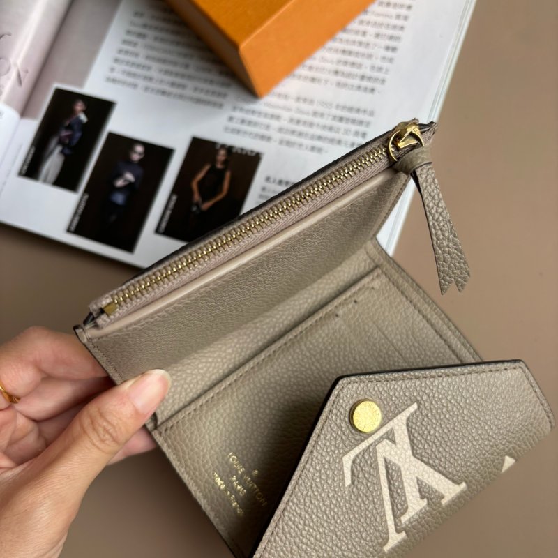 ::LOUIS VUITTON:: LV M81861 Victorine Wallet 斑鳩灰 信封式三摺短夾 小短夾-9