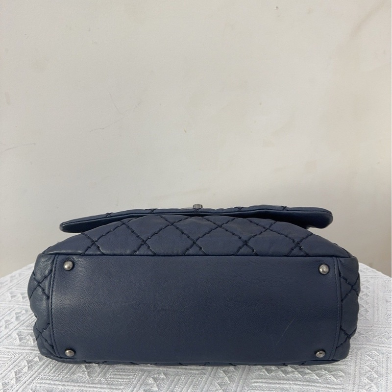 CHANEL 香奈兒 海軍藍 外縫菱格紋機場包 尺寸約35x23 年份17開編碼~-4