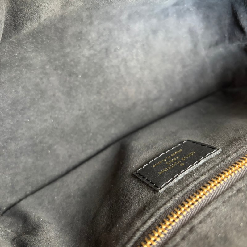 ::LOUIS VUITTON:: LV M45571 Petite Malle Souple咖啡色經典花紋拼接黑色皮革手提兩用包 斜背包-22