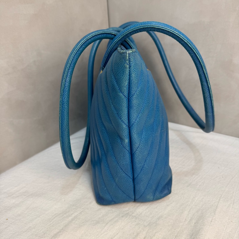 Chanel Vintage Chevron Caviar Tote 藍色-4