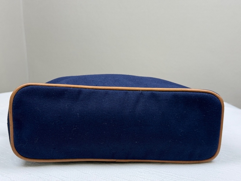 95新 Hermes愛馬仕 深藍色拉鍊式化妝包，帆布材質-7