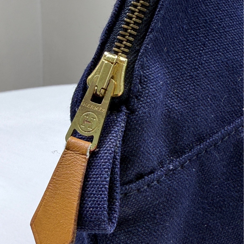 95新 Hermes愛馬仕 深藍色拉鍊式化妝包,帆布材質-12