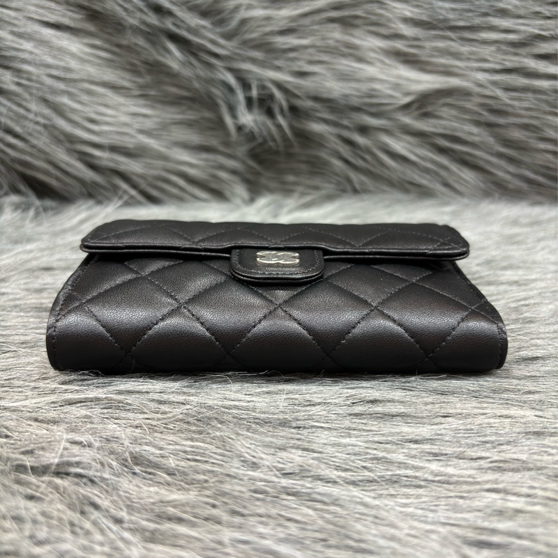 CHANEL AP0232 黑色 全皮 銀釦 三折 拉鍊零錢袋 錢包 中夾 卡夾 信用卡夾 皮夾-7