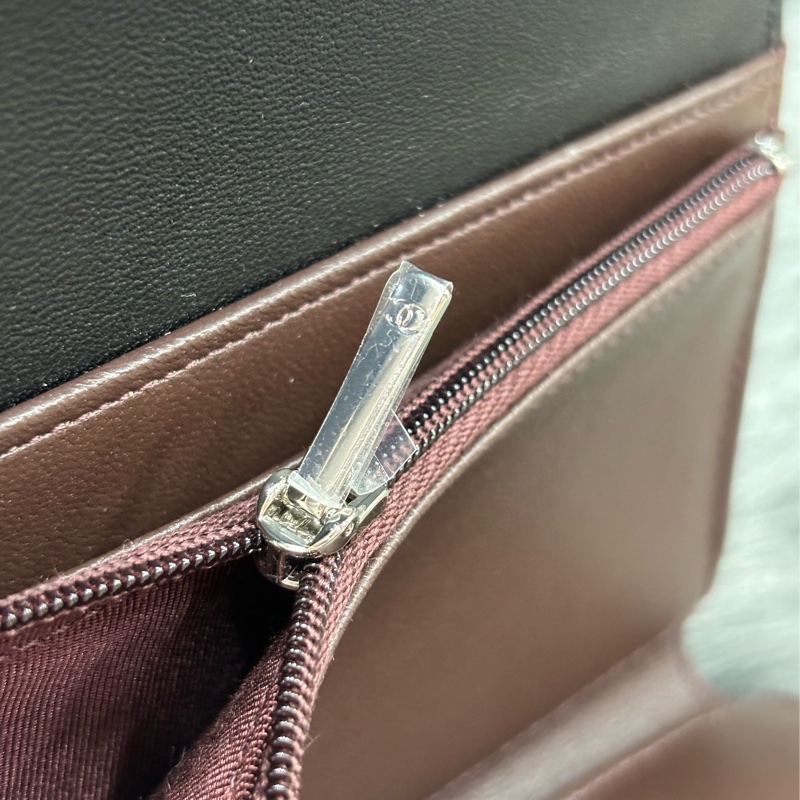 CHANEL AP0232 黑色 全皮 銀釦 三折 拉鍊零錢袋 錢包 中夾 卡夾 信用卡夾 皮夾-18