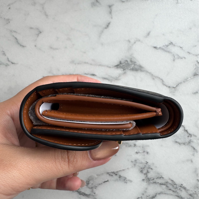 Celine經典款❤️滿版老花凱旋門釦式短夾-4