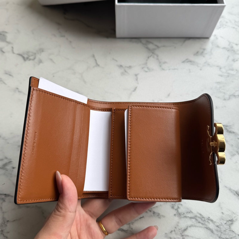 Celine經典款❤️滿版老花凱旋門釦式短夾-9