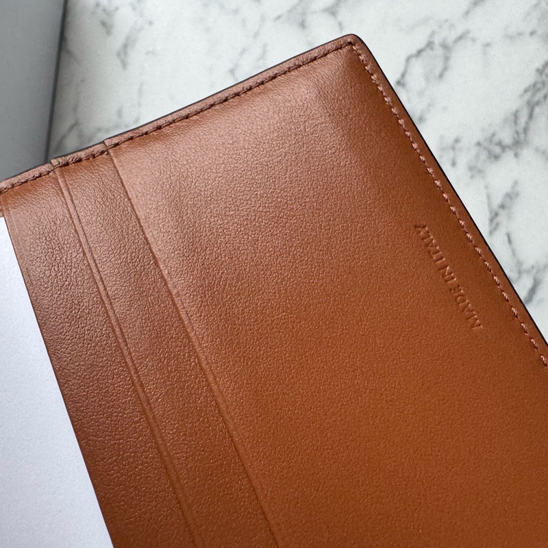 Celine經典款❤️滿版老花凱旋門釦式短夾-17