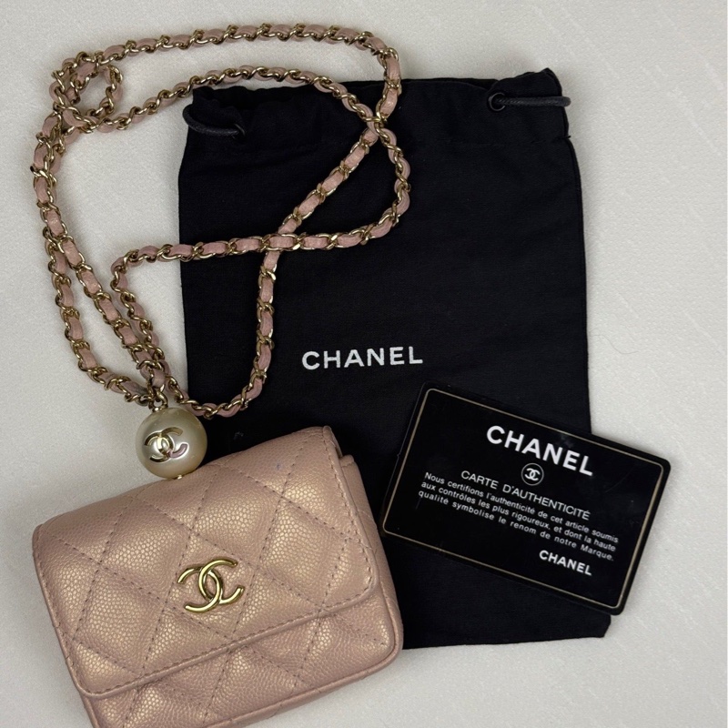 98新Chanel香奈兒卡包零錢包耳機包，奶茶色金扣雙C logo，珍珠項鍊包迷你小包包mini單肩包-0
