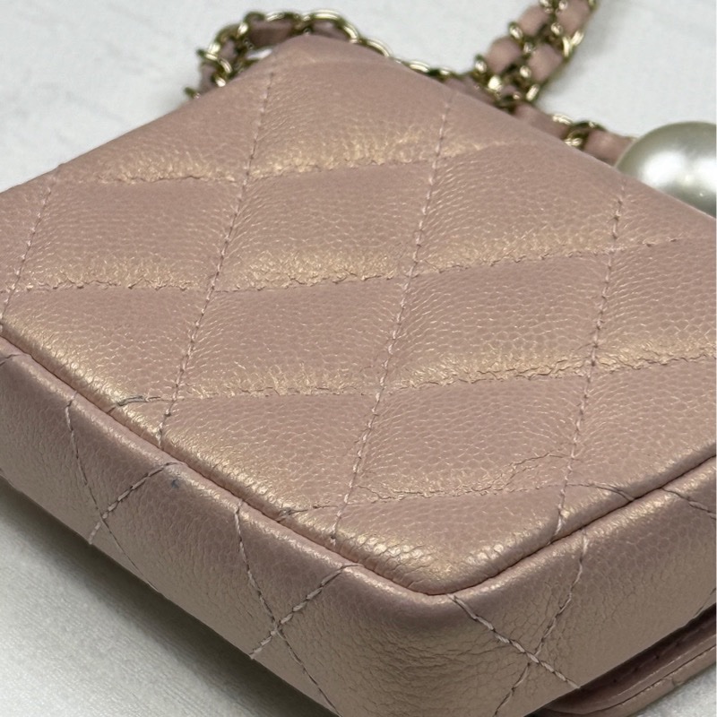 98新Chanel香奈兒卡包零錢包耳機包，奶茶色金扣雙C logo，珍珠項鍊包迷你小包包mini單肩包-9