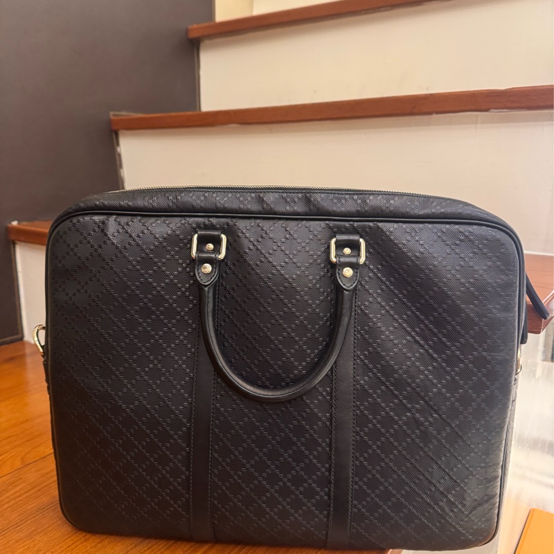 Gucci黑色手提公事包💼-1