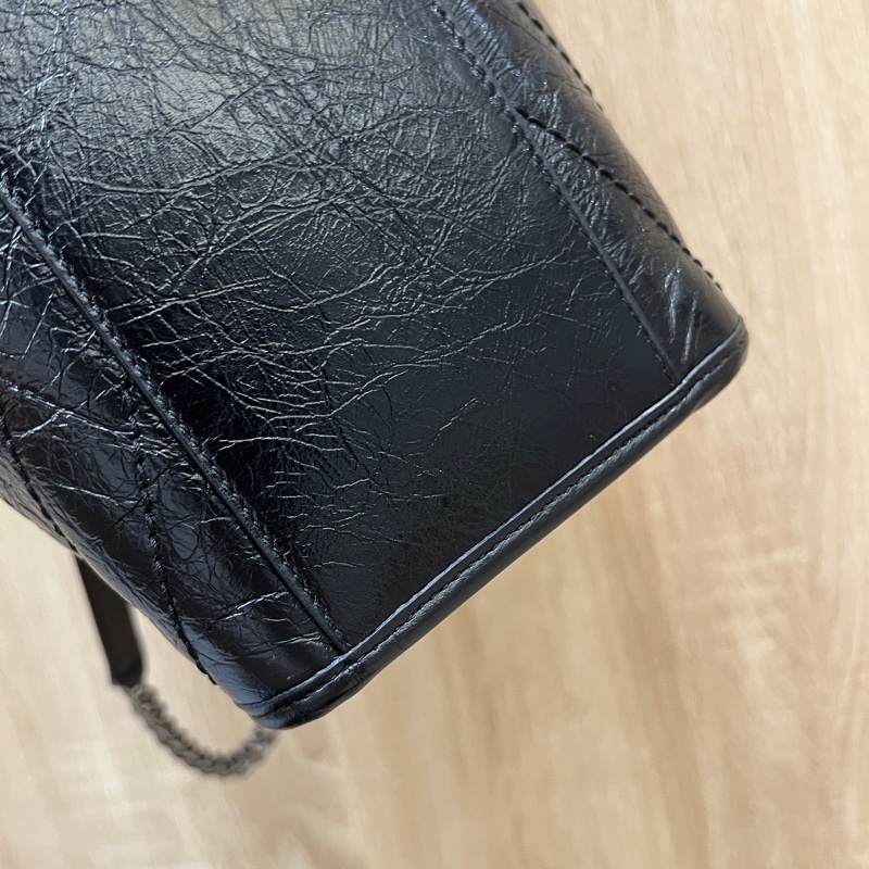 YSL 黑油蠟牛皮Niki大號手提肩斜購物包-8