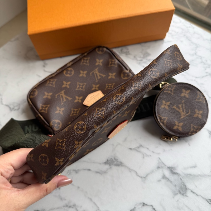 LV必收款✨✨綠寬背帶五合一麻將包-15