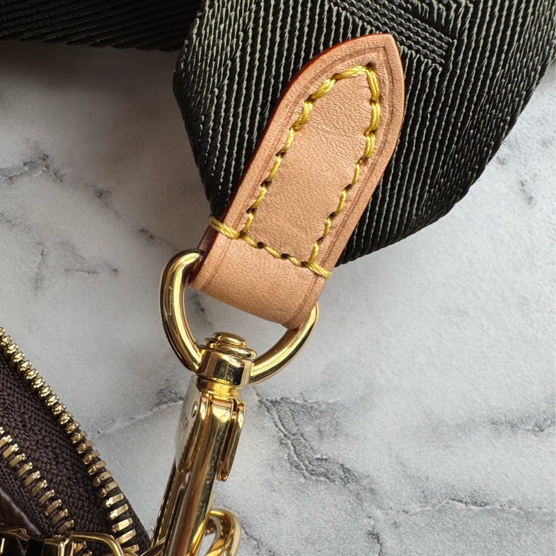 LV必收款✨✨綠寬背帶五合一麻將包-22