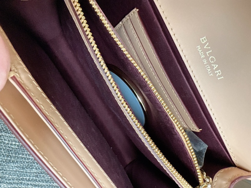 Bvlgari serpenti forever 斜背包 粉色紅色頭-5