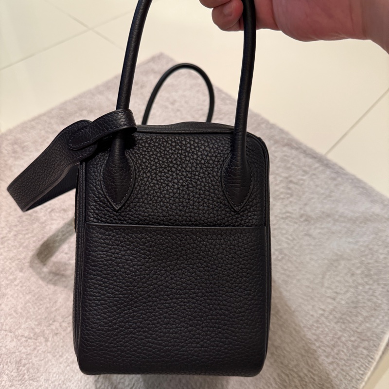 Hermes Lindy 26 U刻TC皮 黑呢色 3Y 銀扣 95新-3
