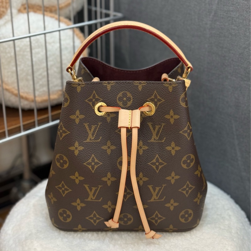 (保留中)（2025🎁台灣購證全配）LV Neo noe BB 原花新款水桶包M46581 ✨最新晶片款-1